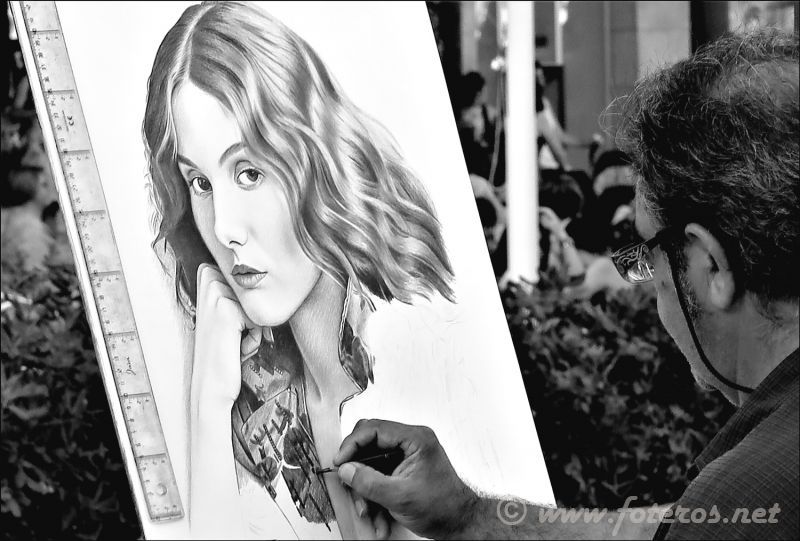 Blanco y Negro 261 - Fotomaton
Artistas en la calle. Paseando por Alicante y allí­ estaban ...
