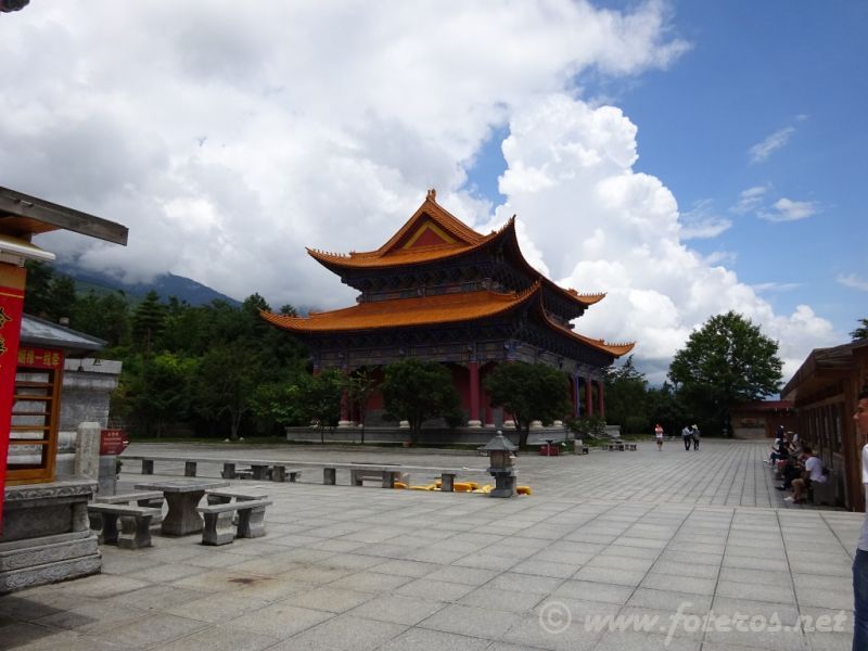 50
Yunnan - Dali
Templo Pagodas
Palabras clave: Elenita
