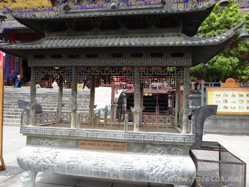 54
Yunnan - Dali
Templo Pagodas
Palabras clave: Elenita