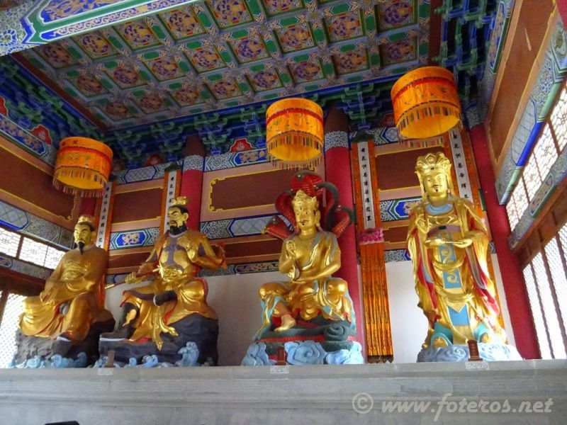 40
Yunnan - Dali
Templo Pagodas
Palabras clave: Elenita