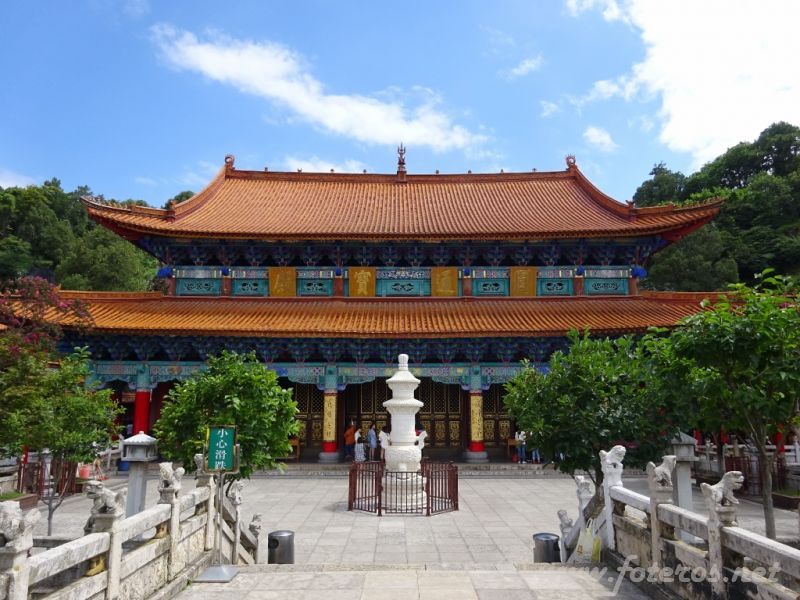10
Yunnan-Kunming
Templo Yuantong
Palabras clave: Elenita