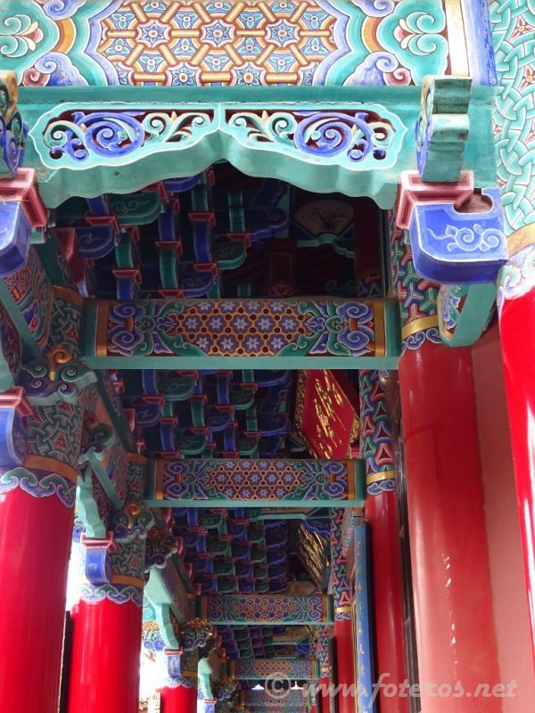 17
Yunnan-Kunming
Templo Yuantong
Palabras clave: Elenita