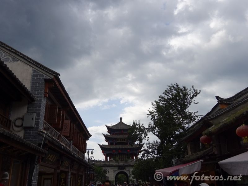 15
Yunnan - Dali
Calles
Palabras clave: Elenita
