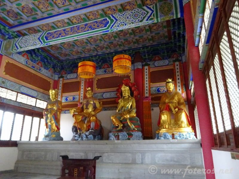 41
Yunnan - Dali
Templo Pagodas
Palabras clave: Elenita