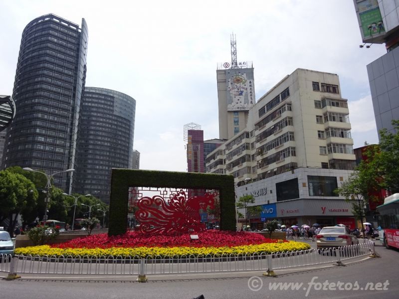 28
Yunnan-Kunming
Calles
Palabras clave: Elenita