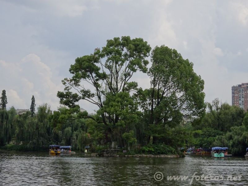 21
Yunnan-Kunming
Parque Green Lake
Palabras clave: Elenita