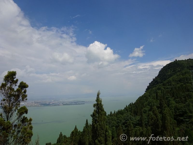 12
Yunnan-Kunming
MontaÃ±a de Jade
Palabras clave: Elenita