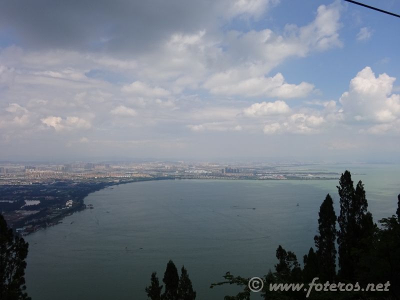 04
Yunnan-Kunming
MontaÃ±a de Jade
Palabras clave: Elenita