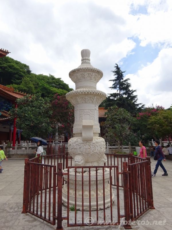 18
Yunnan-Kunming
Templo Yuantong
Palabras clave: Elenita