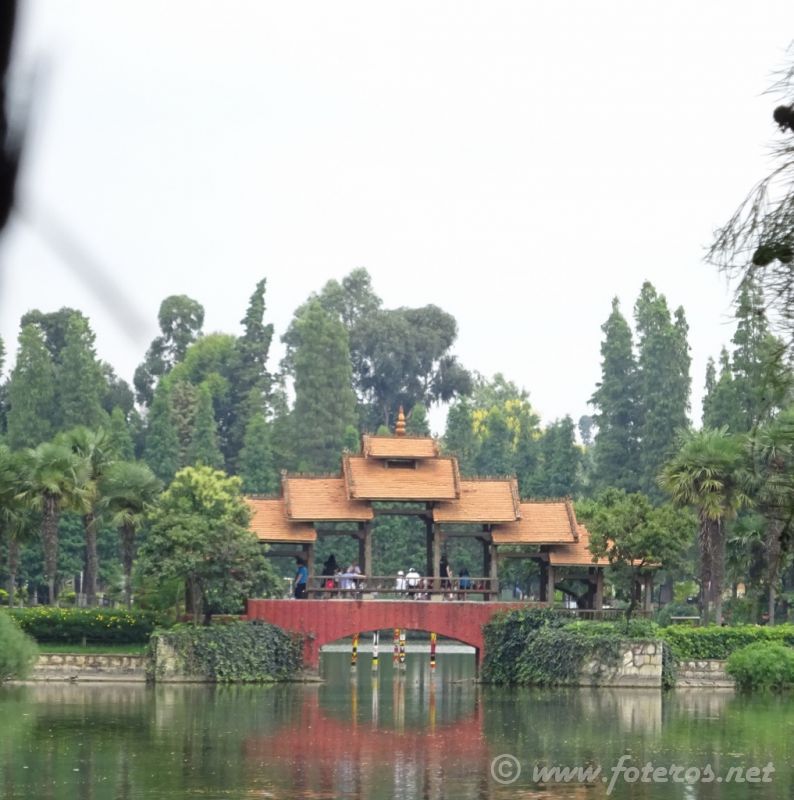 04
Yunnan-Kunming
Museo Nacionalidades
Palabras clave: Elenita